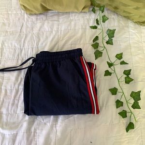 Stripped leg joggers